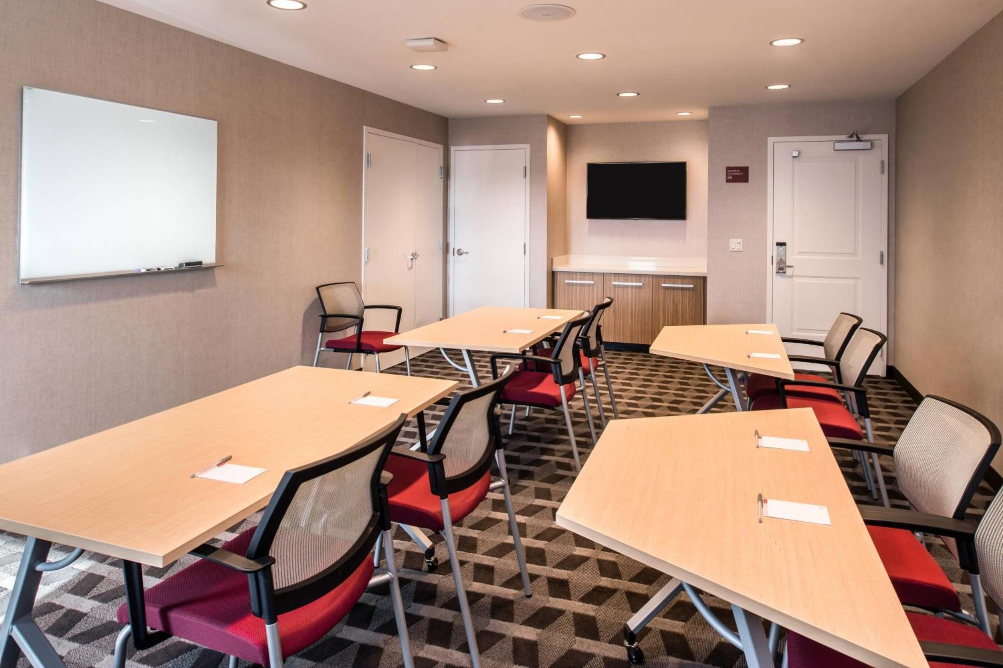 Towneplace Suites By Marriott Merced Esterno foto